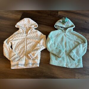 Size 7/8 girls zip up hoodies